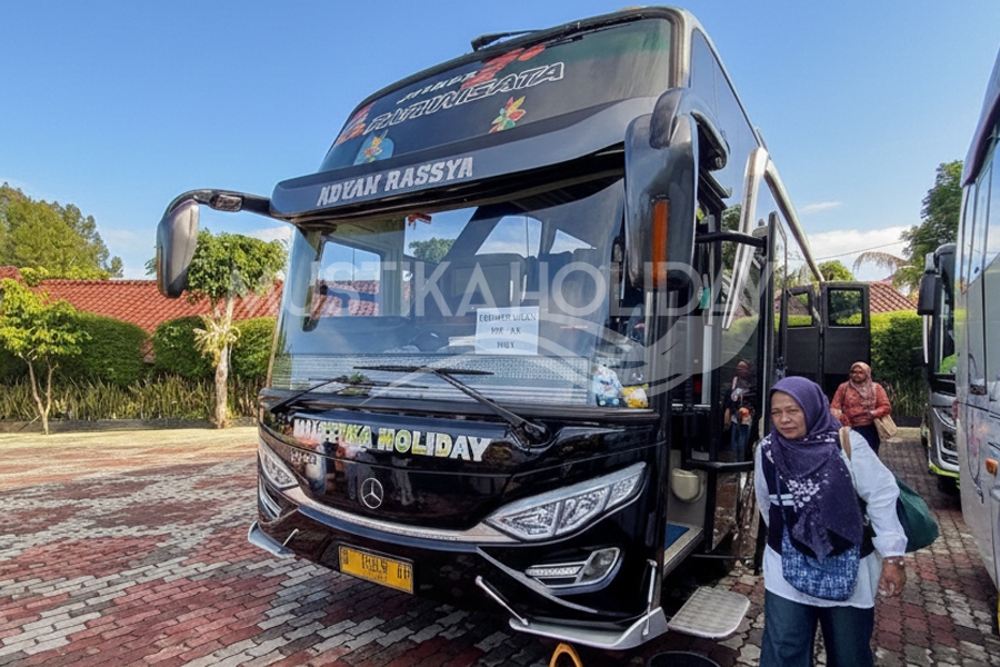 Eksplorasi Seru dari Jakarta ke Bogor dengan Big Bus Mustika Holiday