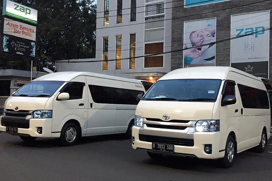 Hiace Mustika Holiday Ke Puncak