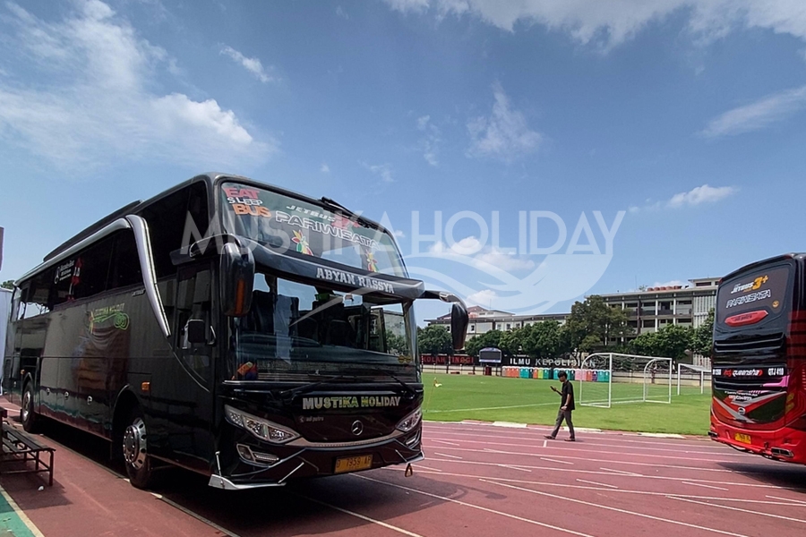 Mengawal Misi Akademik: Sewa 1 Unit Big Bus 58 Seat Mustika Holiday untuk Studi Tur PTIK Jakarta Selatan