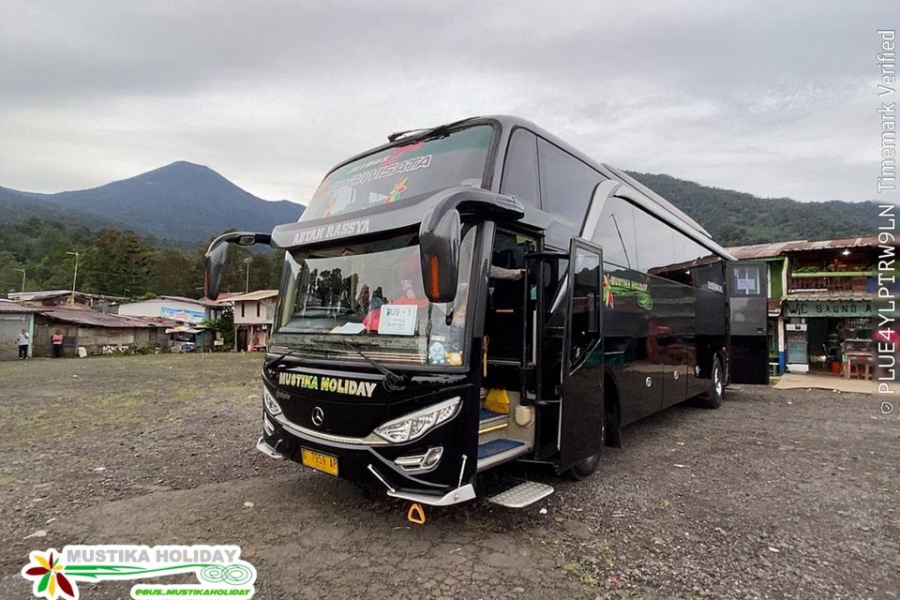 Menjelajah Keindahan Cianjur dengan Kenyamanan Maksimal Bersama Big Bus Mustika Holiday