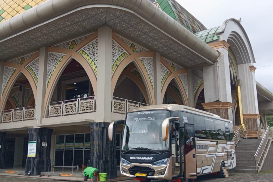 Perjalanan Spiritual Penuh Makna Jakarta ke Wonosobo Bersama Mustika Holiday