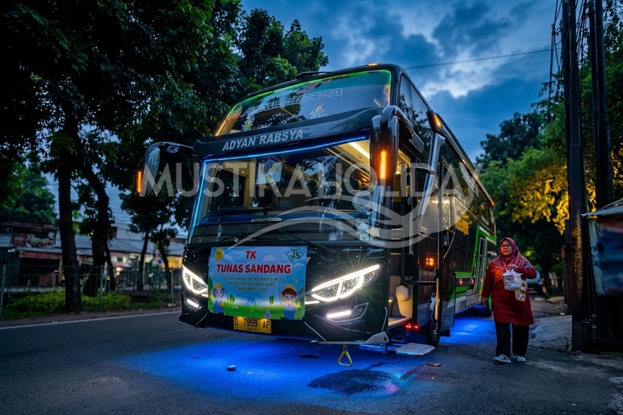 Petualangan Cilik Menjelajah Ikon Ibu Kota Bersama Mustika Holiday