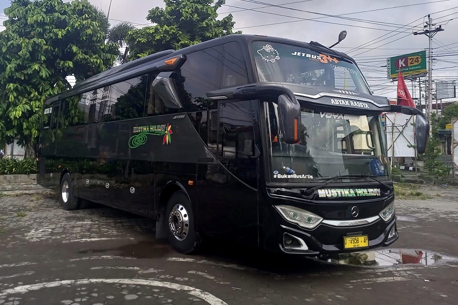 Sewa Big Bus 45 Seats + Toliet + Smoking Area
