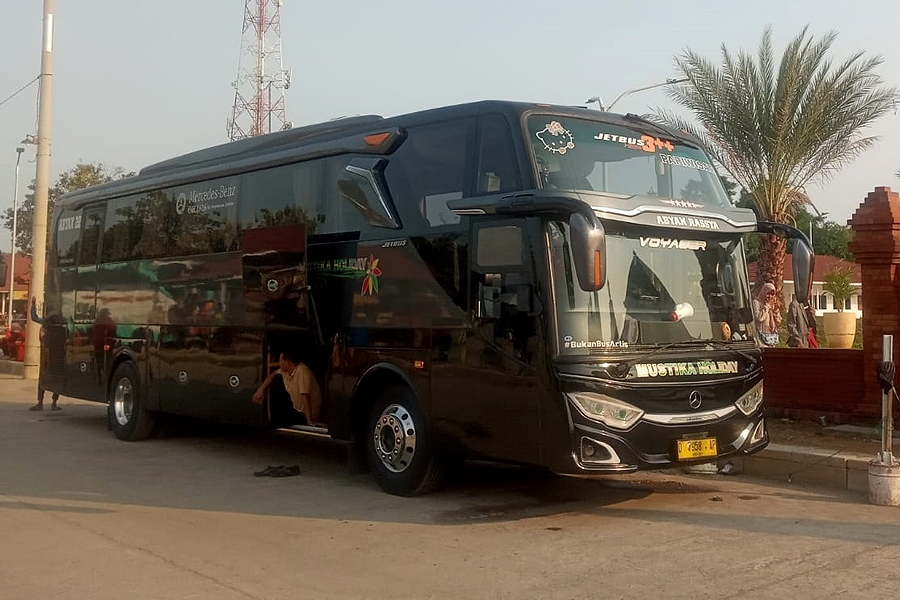 Sewa Big Bus 58 Seats + Toilet Untuk Ziarah