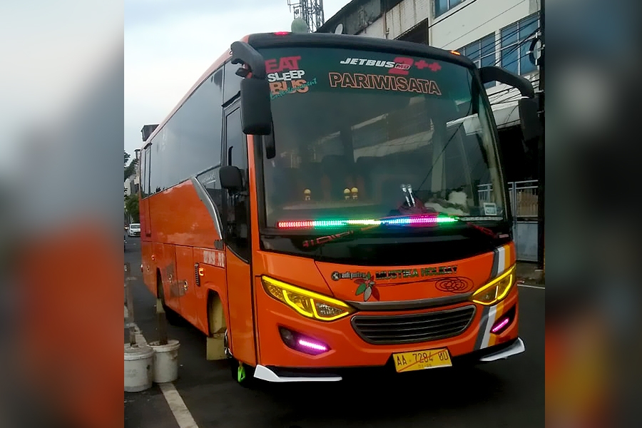 Sewa Big Bus Pariwisata - Puncak