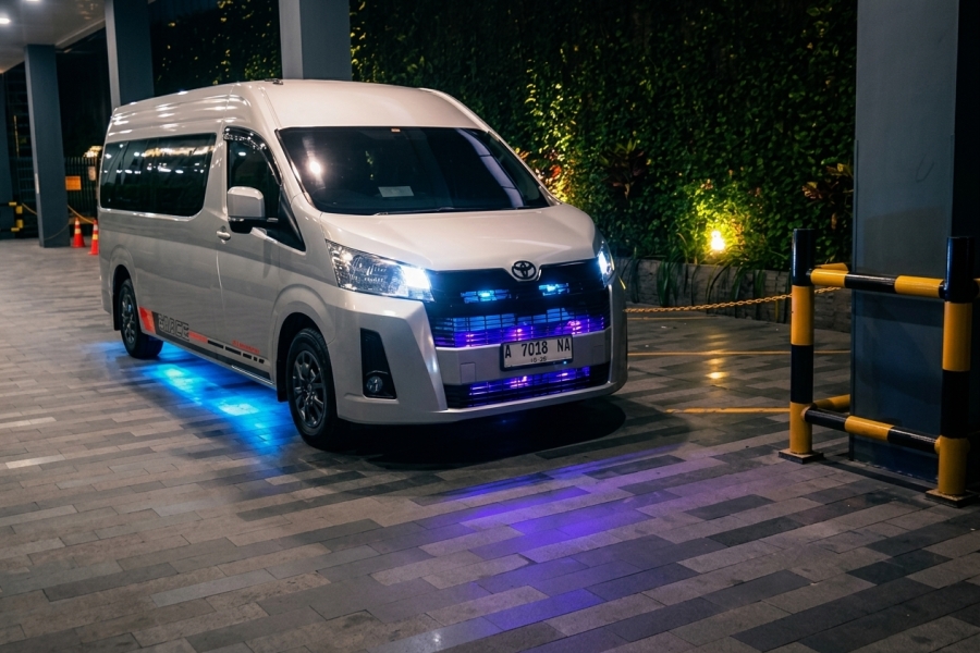 Sewa Hiace Premio Jakarta Mustika Holiday untuk Wisata Nyaman