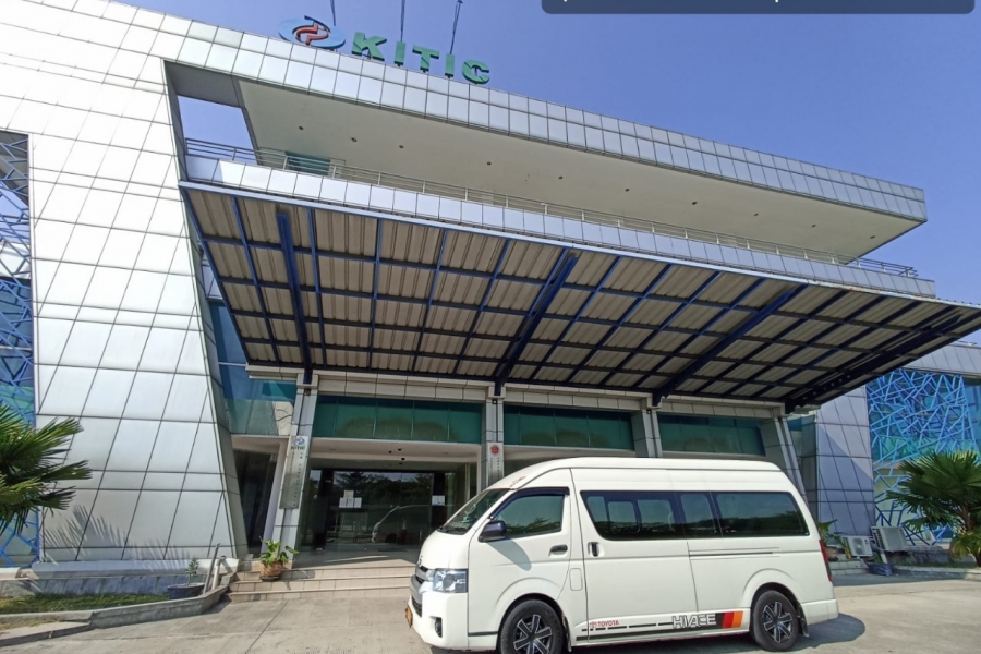 PT KITIC Sewa Mobil Toyota HiAce untuk Operasional Bisnis