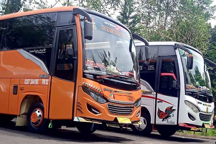 Sewa Medium Bus Pariwisata Lengkap