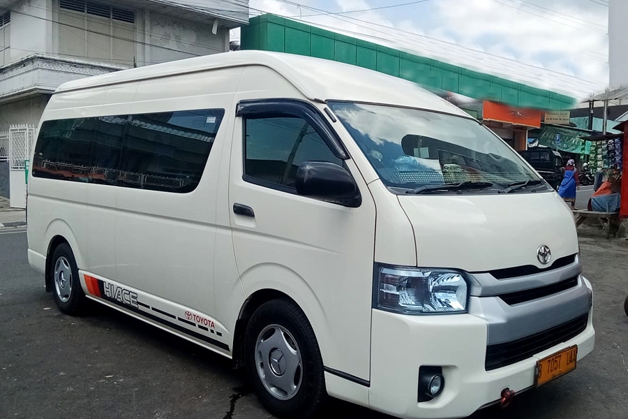 Yamaha Motor Indonesia Sewa Toyota Hiace Tujuan Dieng